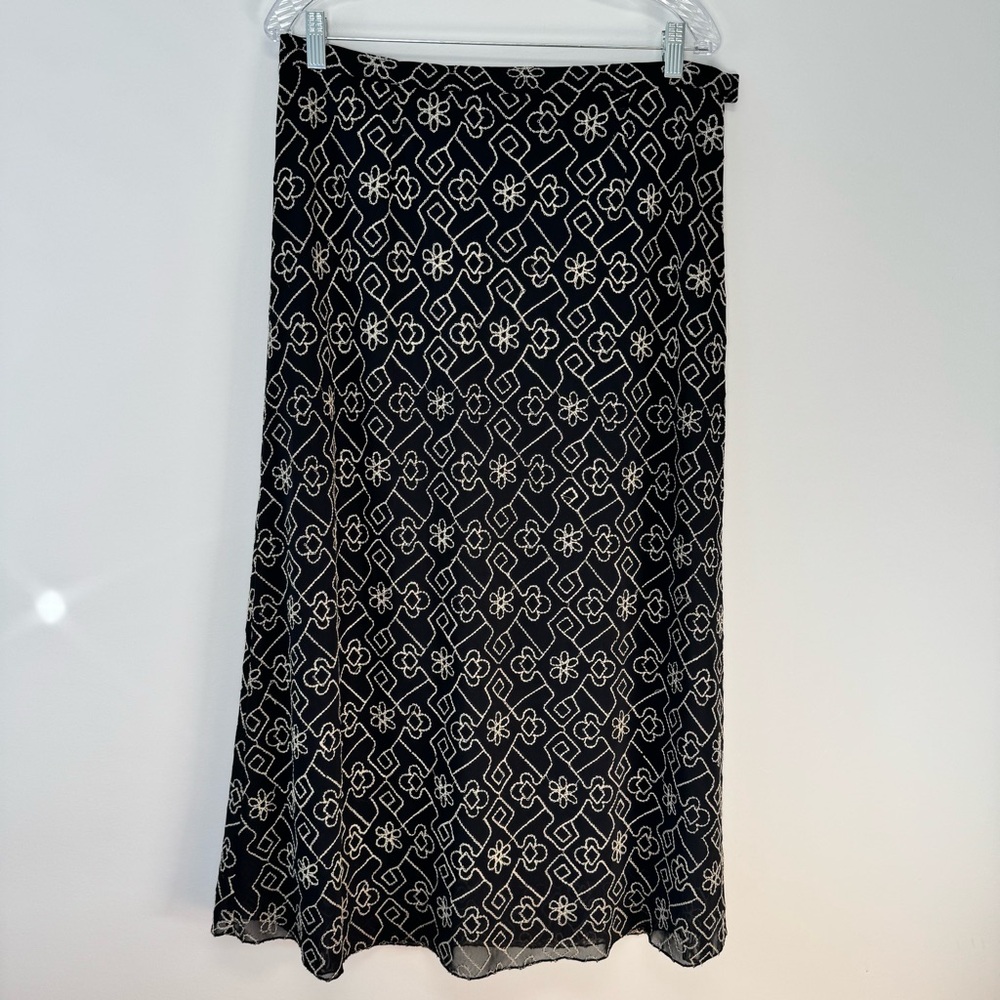 Scott Taylor Midi Length Floral Scrollwork Embroidered Skirt Black Size 10 Lined